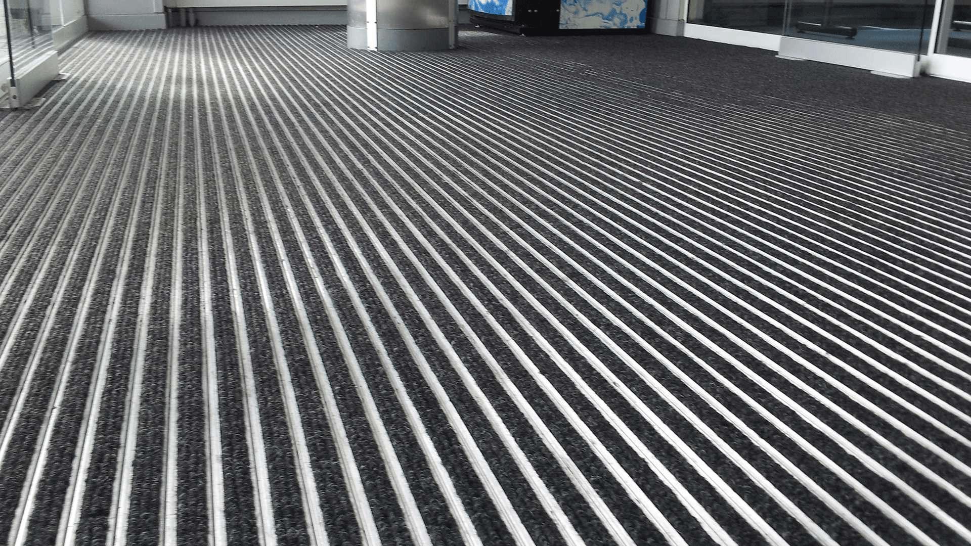  ENTRANCE MAT